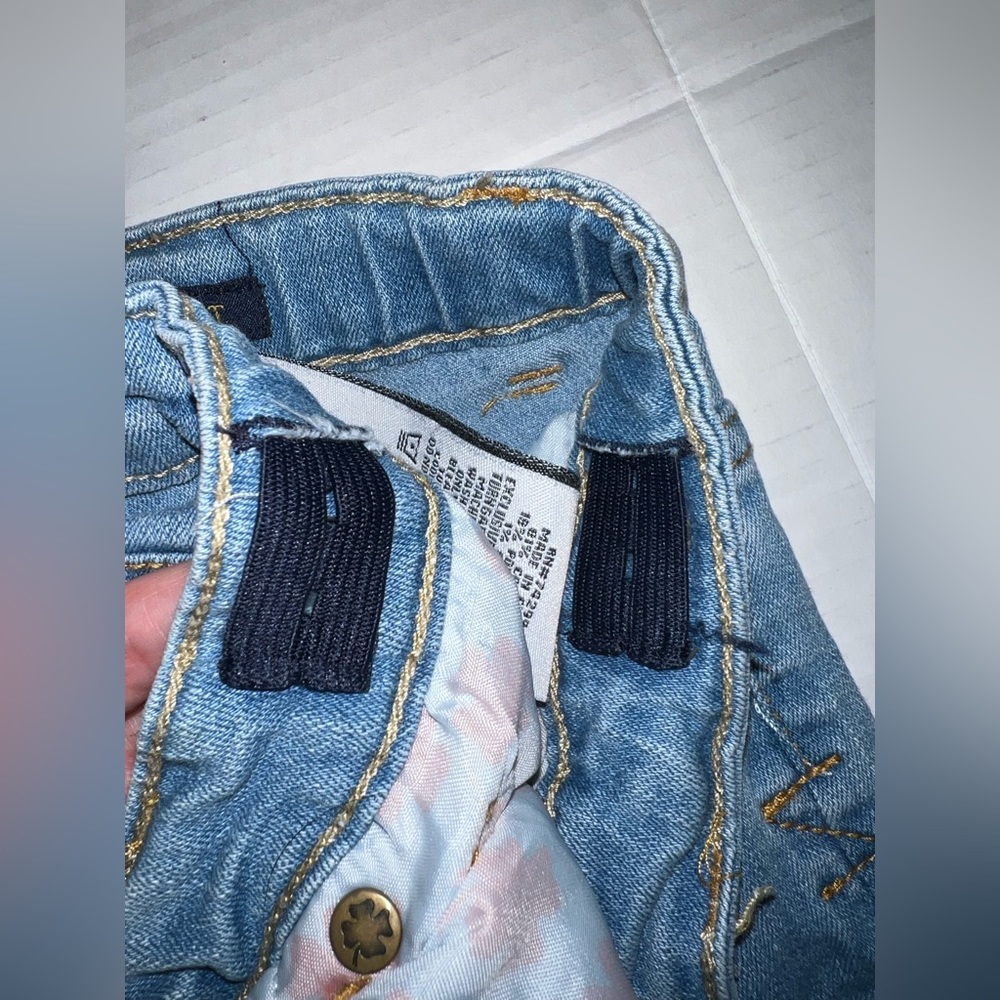 Lucky Brand “Riley Short” - Picture 3 of 11